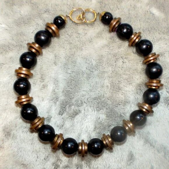 Lot 2 Vintage Statement  Necklaces - abt. 16" Collar & abt. 28" Beaded Necklaces - Picture 3 of 6